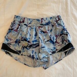 LULULEMON 4" Hotty Hot Shorts